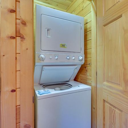Smoky Mountain Vacation Rental Cabin With Hot Tub! แกตลิงเบิร์ก ภายนอก รูปภาพ