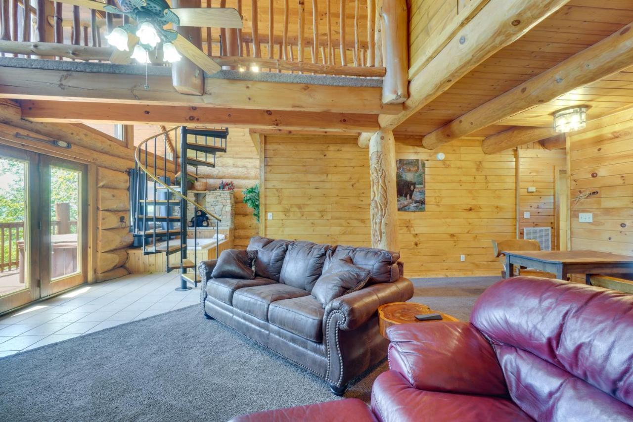 Smoky Mountain Vacation Rental Cabin With Hot Tub! แกตลิงเบิร์ก ภายนอก รูปภาพ