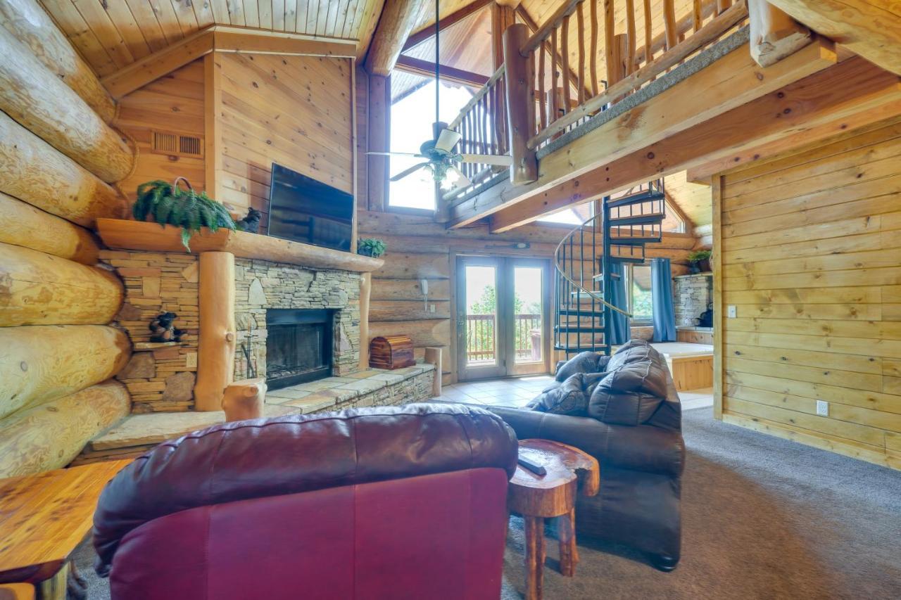 Smoky Mountain Vacation Rental Cabin With Hot Tub! แกตลิงเบิร์ก ภายนอก รูปภาพ